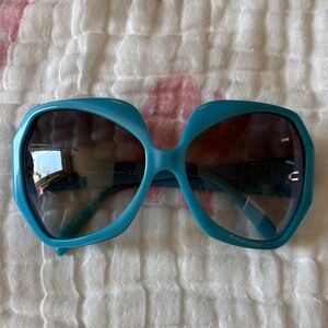 Ferragamo Vintage  Oversized Sunglasses